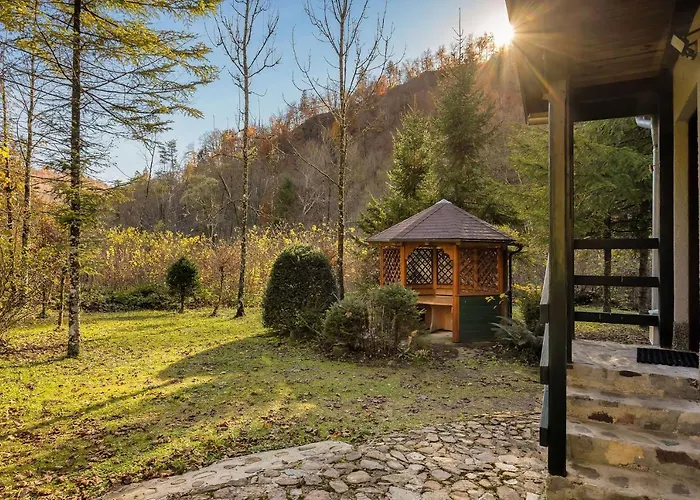 Cabin By The River Polhov Gradec